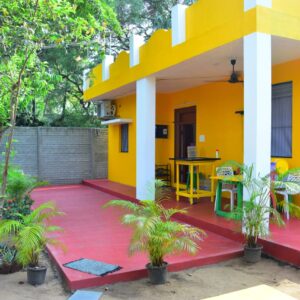 PARADISE YELLOW BEACH HOUSE